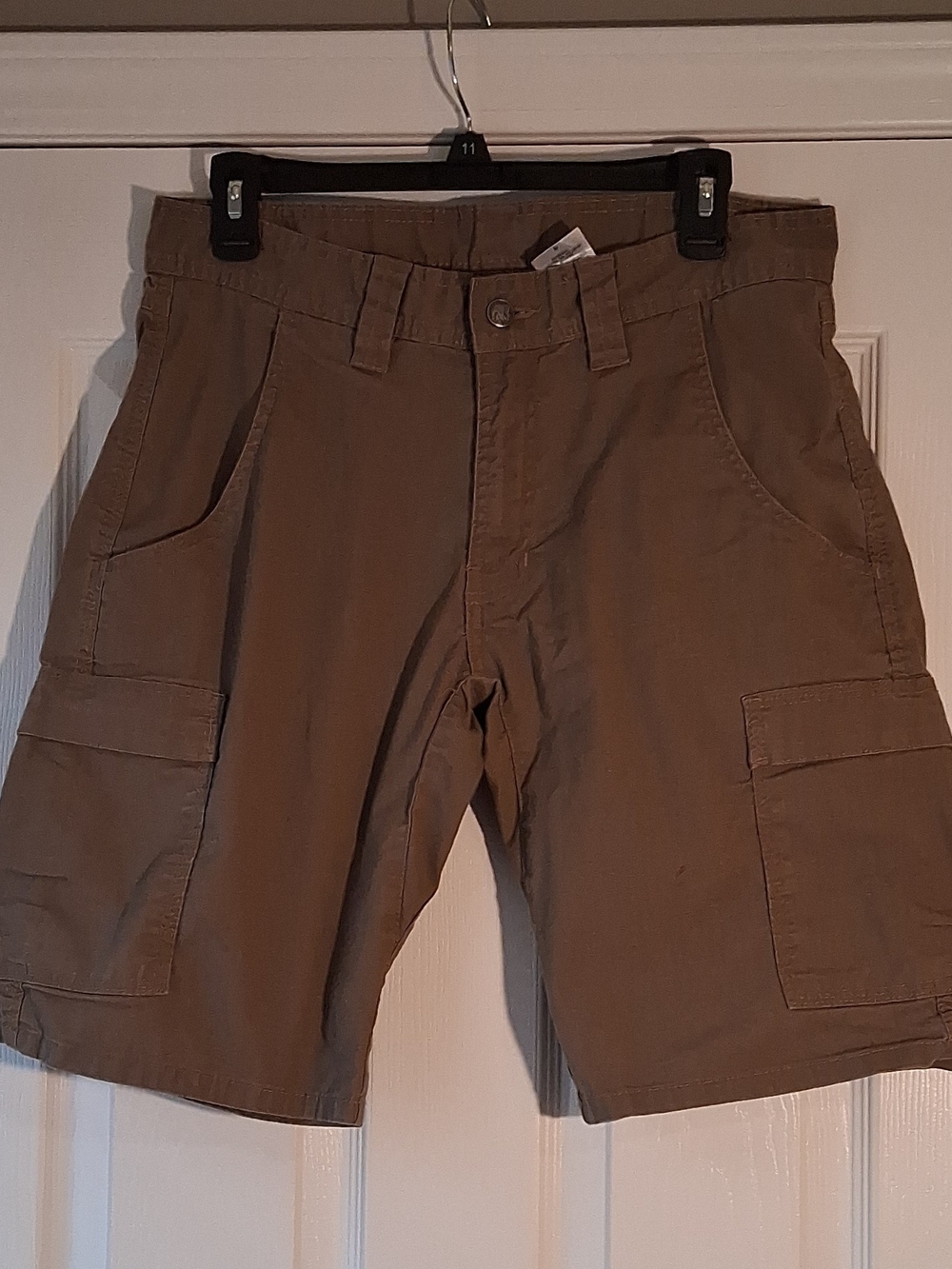 Men's Cargo Shorts in Tan Brown - Casual Utility Style